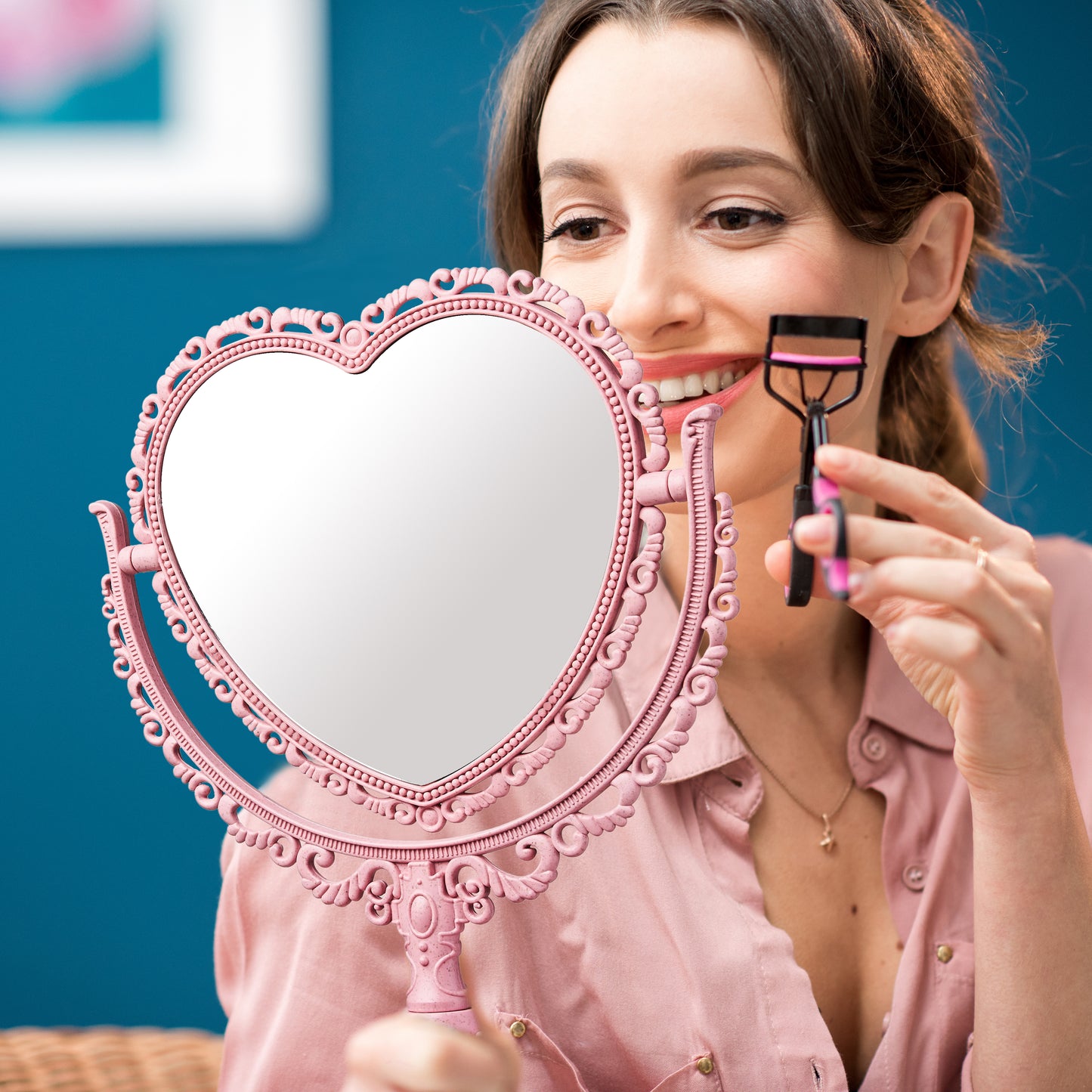 RECEESOON Pink Heart Mirror Double Sides, 1X / 3X Magnifying Desk Mirror, Pink Vintage Mirror, Coquette Danish Pastel Room Decor Aesthetic